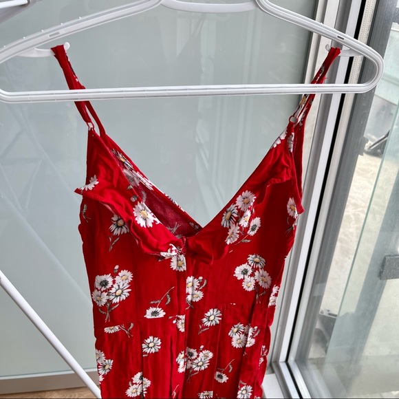 Red floral romper - Picture 4 of 5